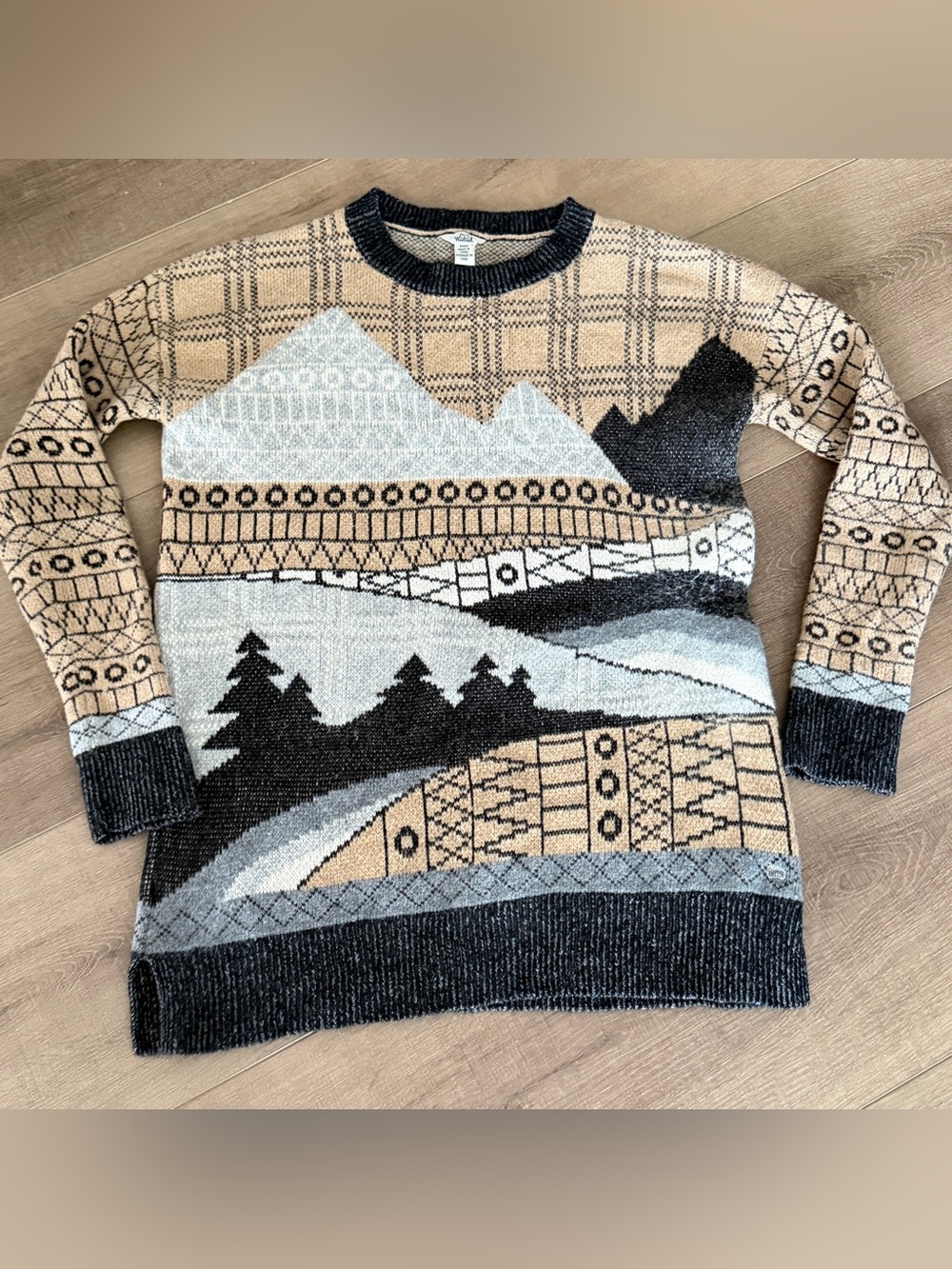 Woolrich Sweater Womens M Lambswool Blend Mountains Landscape Wrap Around Crew